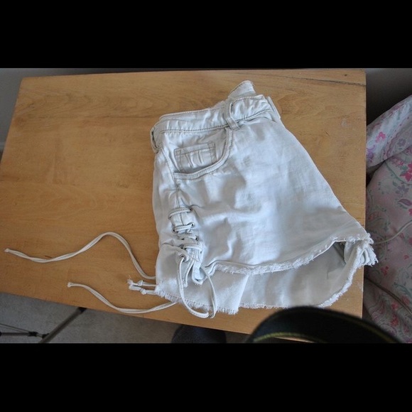 American Eagle Jean shorts - Picture 2 of 5